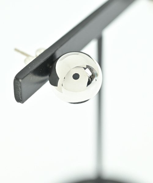 TIFFANY & CO. เจาะ