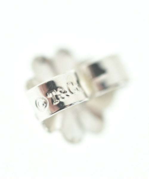 TIFFANY & CO. เจาะ