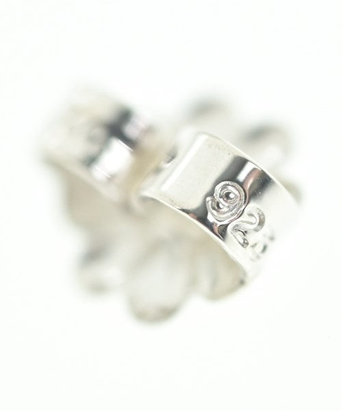 TIFFANY & CO. เจาะ