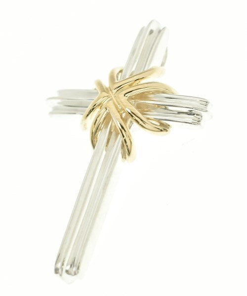 TIFFANY & CO. เครื่องประดับบนกระเป๋า
