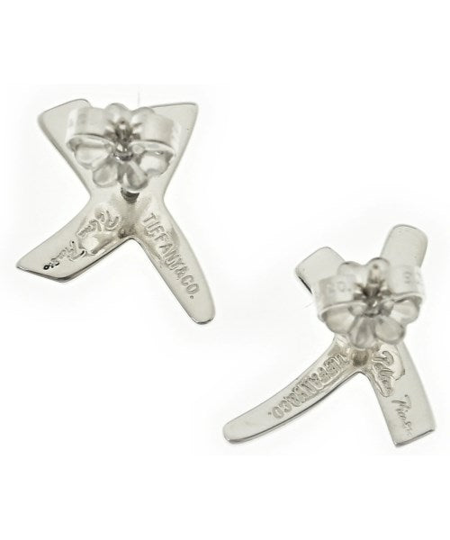 TIFFANY & CO. เจาะ