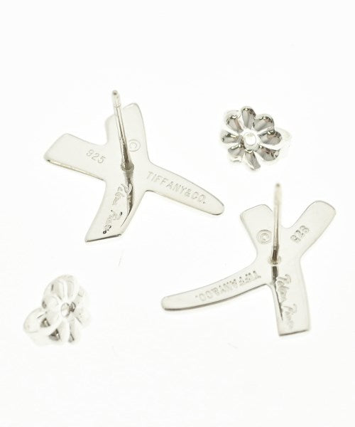 TIFFANY & CO. เจาะ