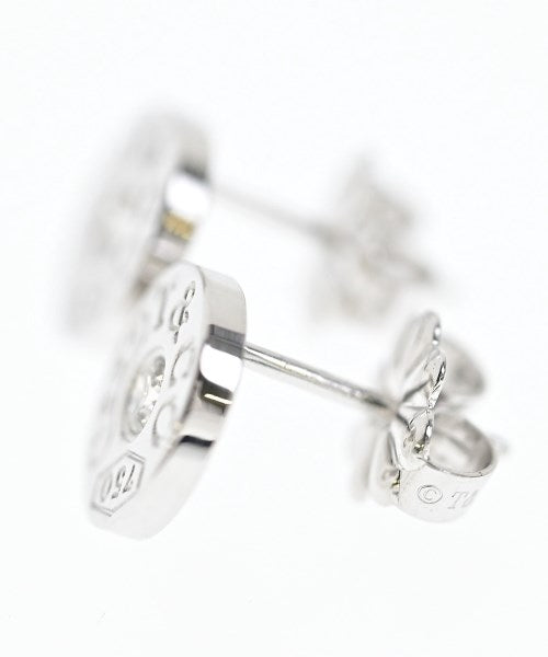 TIFFANY & CO. เจาะ