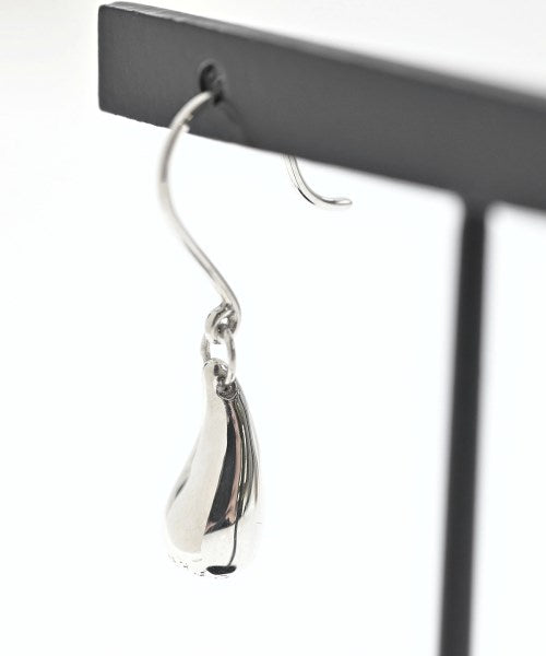 TIFFANY & CO. เจาะ