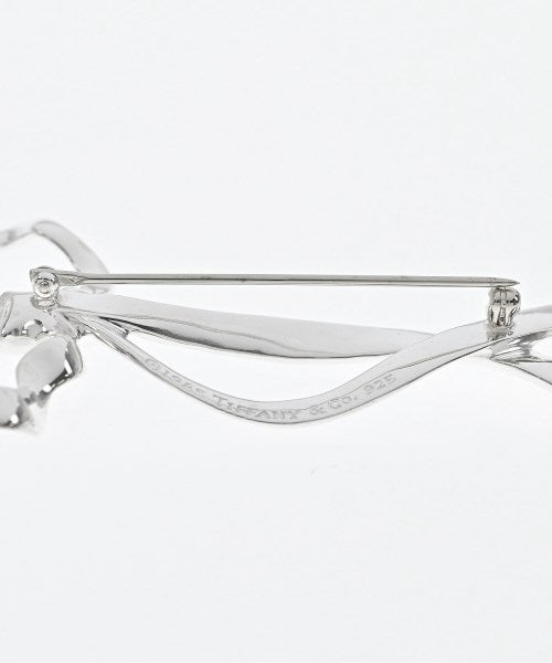 TIFFANY & CO. เข็มกลัด/ดอกไม้ติดเสื้อ