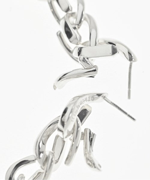 TIFFANY & CO. เจาะ