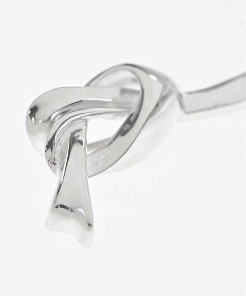TIFFANY & CO. เข็มกลัด/ดอกไม้ติดเสื้อ