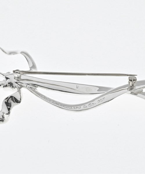 TIFFANY & CO. เข็มกลัด/ดอกไม้ติดเสื้อ