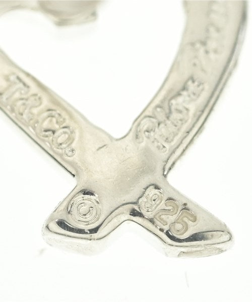 TIFFANY & CO. เจาะ