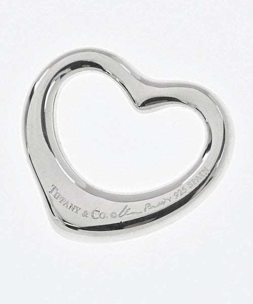 TIFFANY & CO. เครื่องประดับบนกระเป๋า