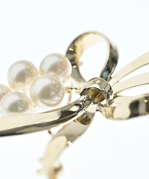 MIKIMOTO เข็มกลัด/ดอกไม้ติดเสื้อ
