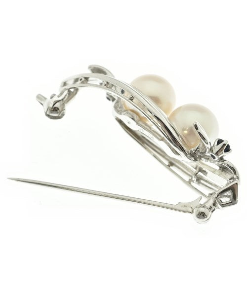 MIKIMOTO เข็มกลัด/ดอกไม้ติดเสื้อ