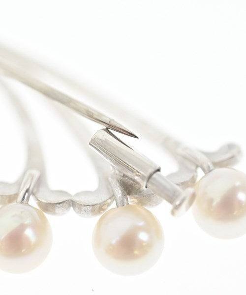 MIKIMOTO เข็มกลัด/ดอกไม้ติดเสื้อ