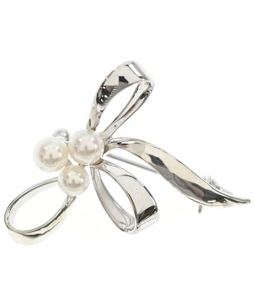 MIKIMOTO เข็มกลัด/ดอกไม้ติดเสื้อ