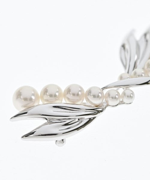 MIKIMOTO เข็มกลัด/ดอกไม้ติดเสื้อ