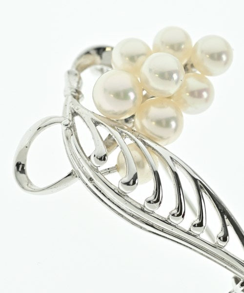 MIKIMOTO เข็มกลัด/ดอกไม้ติดเสื้อ