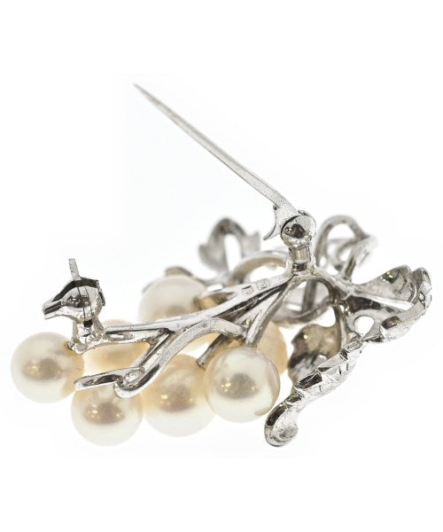 MIKIMOTO เข็มกลัด/ดอกไม้ติดเสื้อ