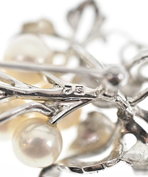 MIKIMOTO เข็มกลัด/ดอกไม้ติดเสื้อ