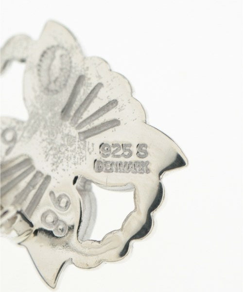 Georg Jensen เจาะ