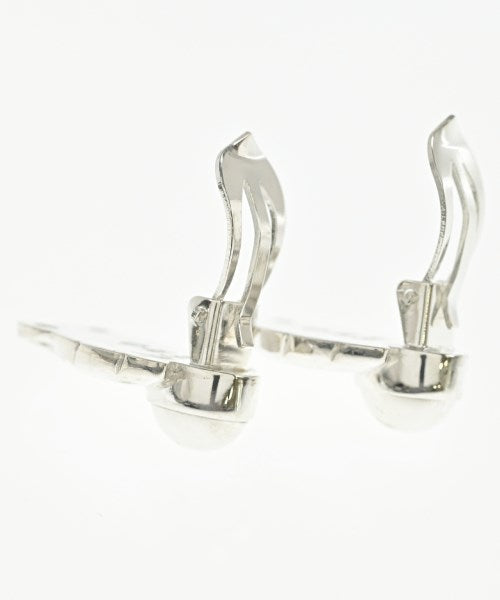 Georg Jensen เจาะ