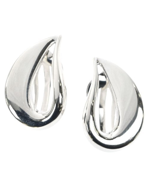 Georg Jensen เจาะ