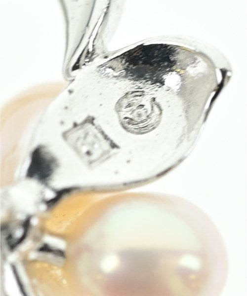 TASAKI เข็มกลัด/ดอกไม้ติดเสื้อ