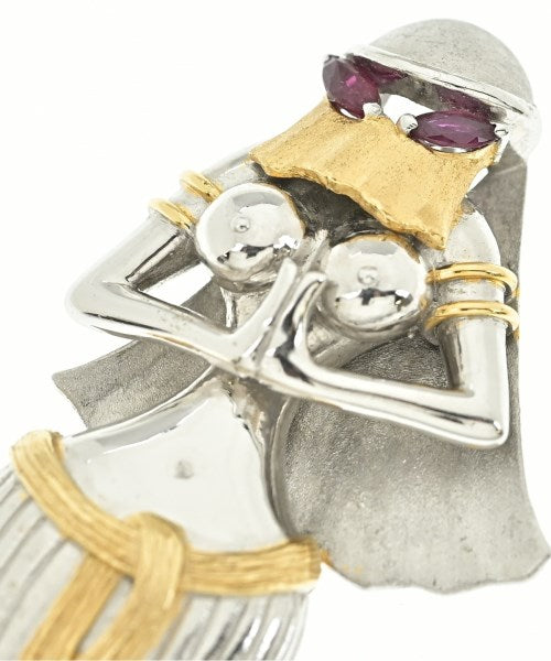 TASAKI เครื่องประดับบนกระเป๋า