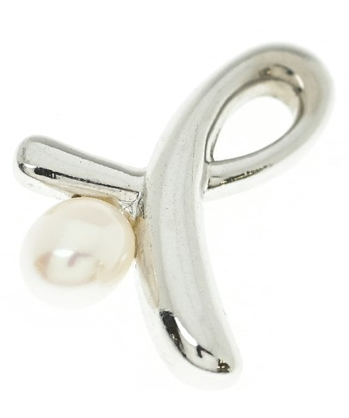 TASAKI เครื่องประดับบนกระเป๋า