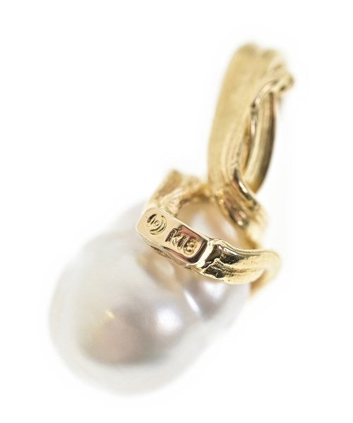 TASAKI เครื่องประดับบนกระเป๋า