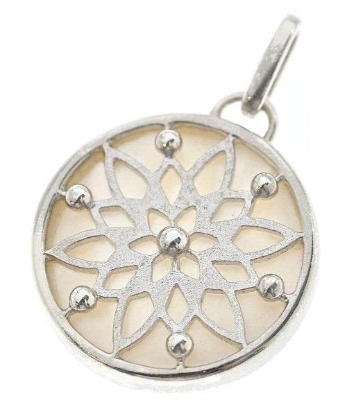 TASAKI เครื่องประดับบนกระเป๋า