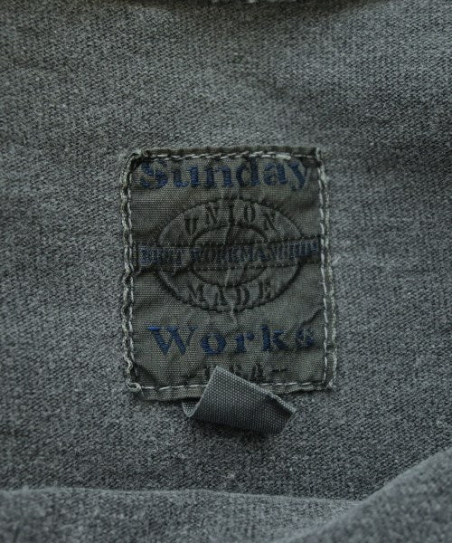 Sunday Works เสื้อยืด/เสื้อท็อปส์