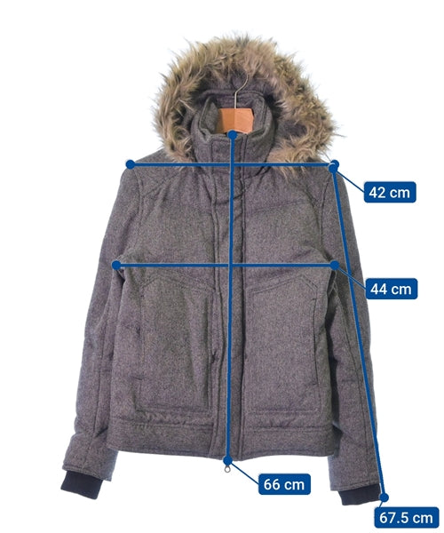 SCHLUSSEL แจ็คเก็ตดาวน์/เสื้อกั๊ก
