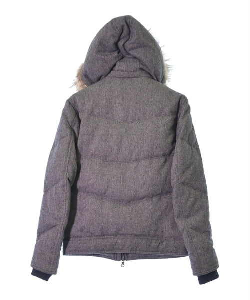 SCHLUSSEL แจ็คเก็ตดาวน์/เสื้อกั๊ก