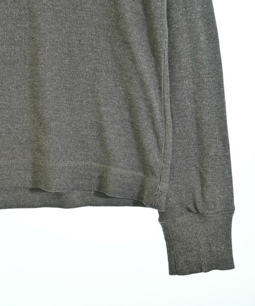 element เสื้อยืด/เสื้อท็อปส์