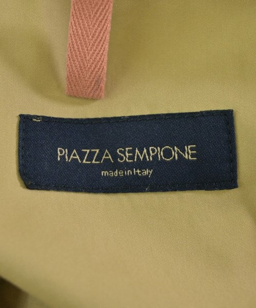 PIAZZA SEMPIONE เสื้อกันฝน