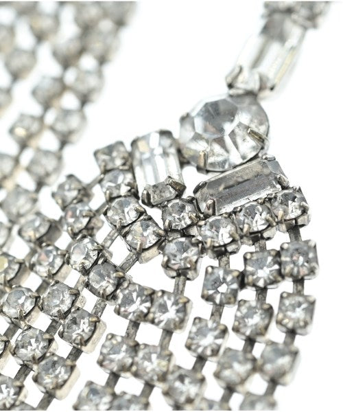 TOM BINNS เจาะ