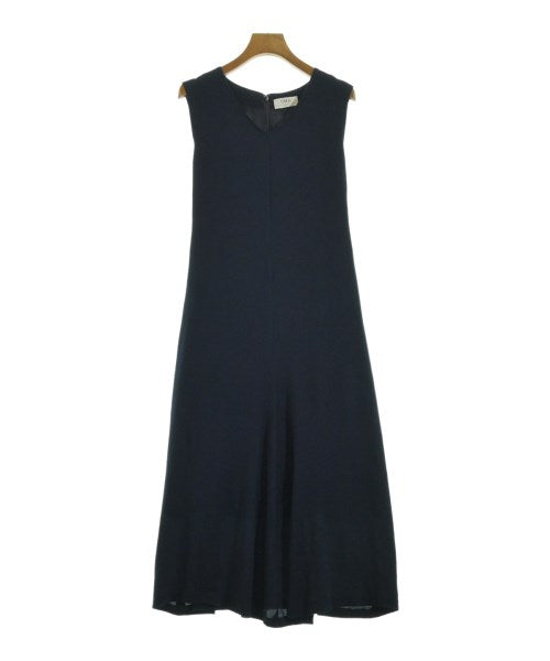 UMA ESTNATION ชุดเดรส