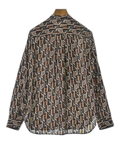 UMA ESTNATION เสื้อลำลอง