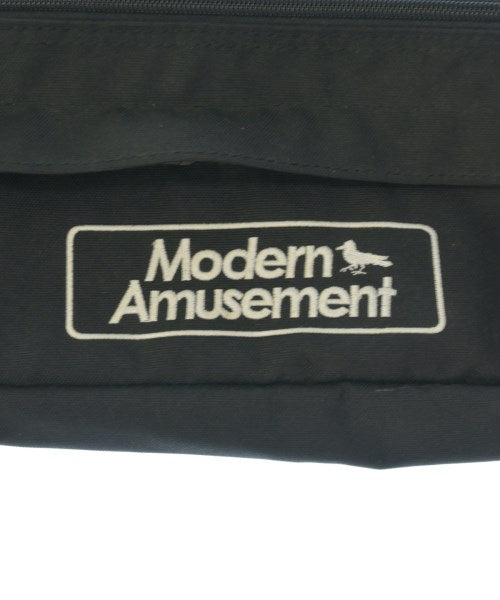 modern amusement กระเป๋าสะพาย