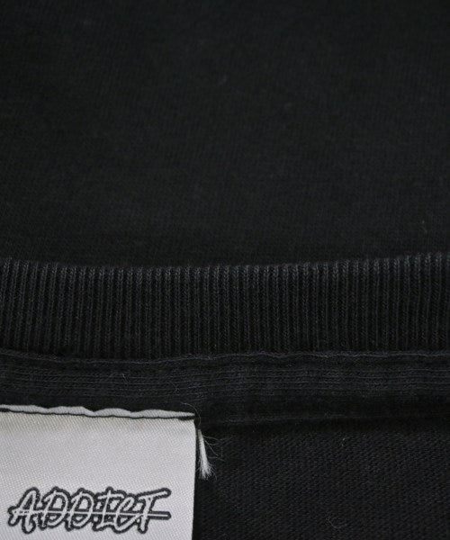 ADDICT เสื้อยืด/เสื้อท็อปส์