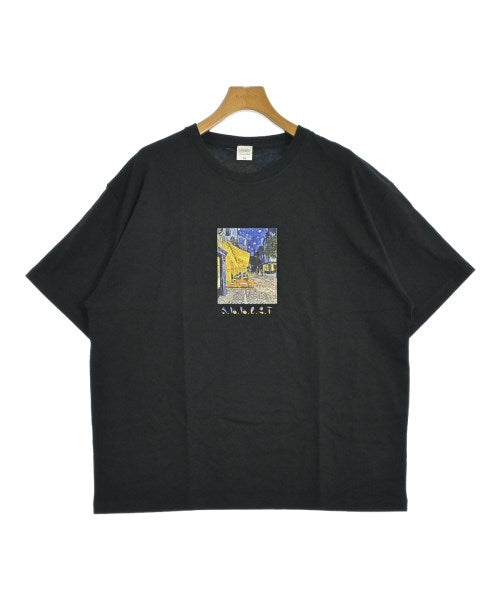 ADDICT เสื้อยืด/เสื้อท็อปส์