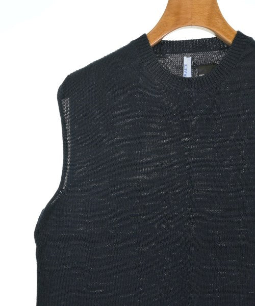 VAN DER STRAETE เสื้อแขนกุด