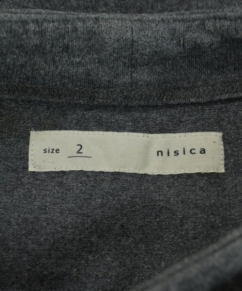 nisica เสื้อยืด/เสื้อท็อปส์
