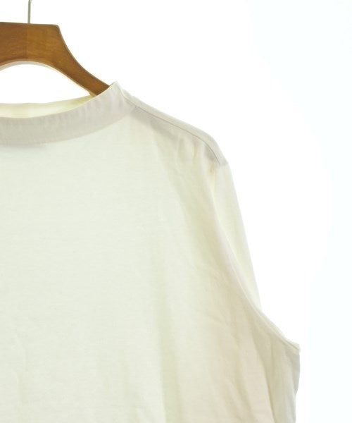 nisica เสื้อยืด/เสื้อท็อปส์