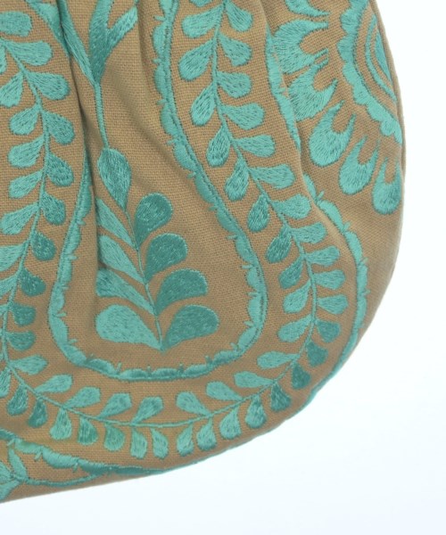 KAVITA BHARTIA คลัตช์