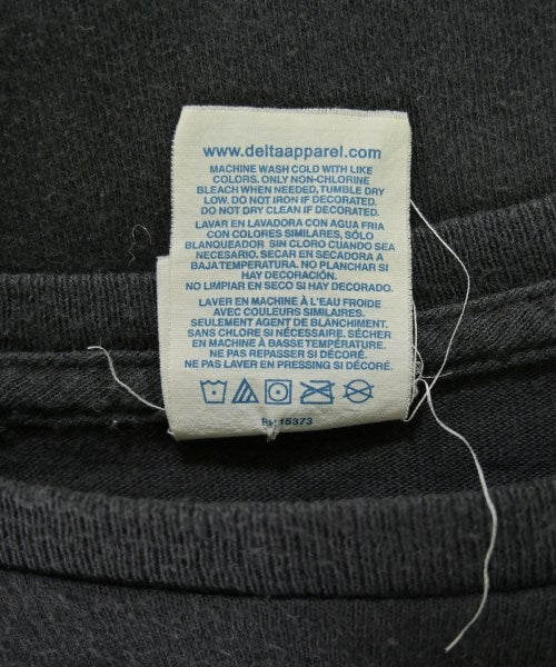 DELTA เสื้อยืด/เสื้อท็อปส์