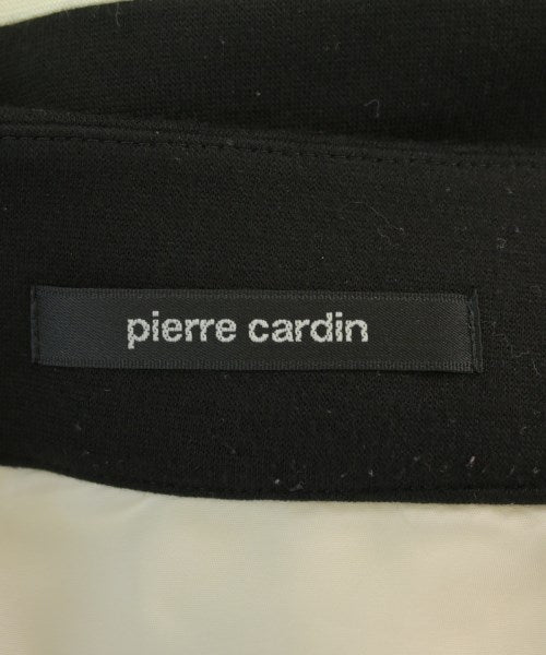 pierre cardin กระโปรงยาวถึงเข่า