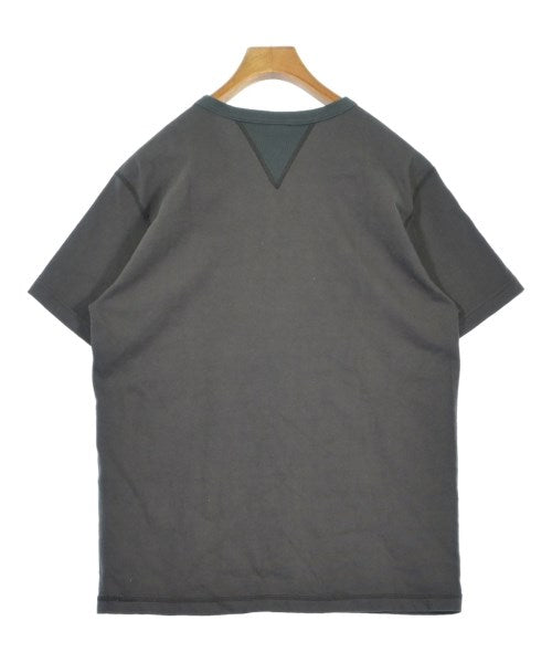 BARNS OUTFITTERS เสื้อยืด/เสื้อท็อปส์