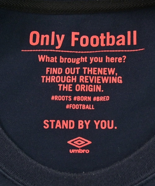 UMBRO เสื้อยืด/เสื้อท็อปส์