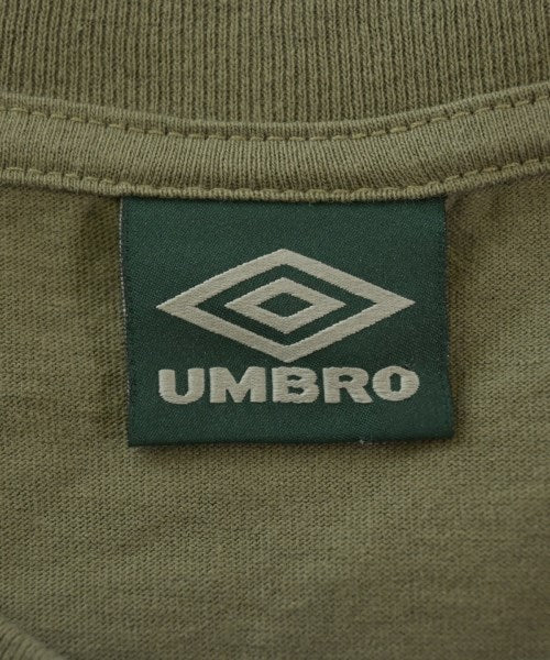 UMBRO เสื้อยืด/เสื้อท็อปส์